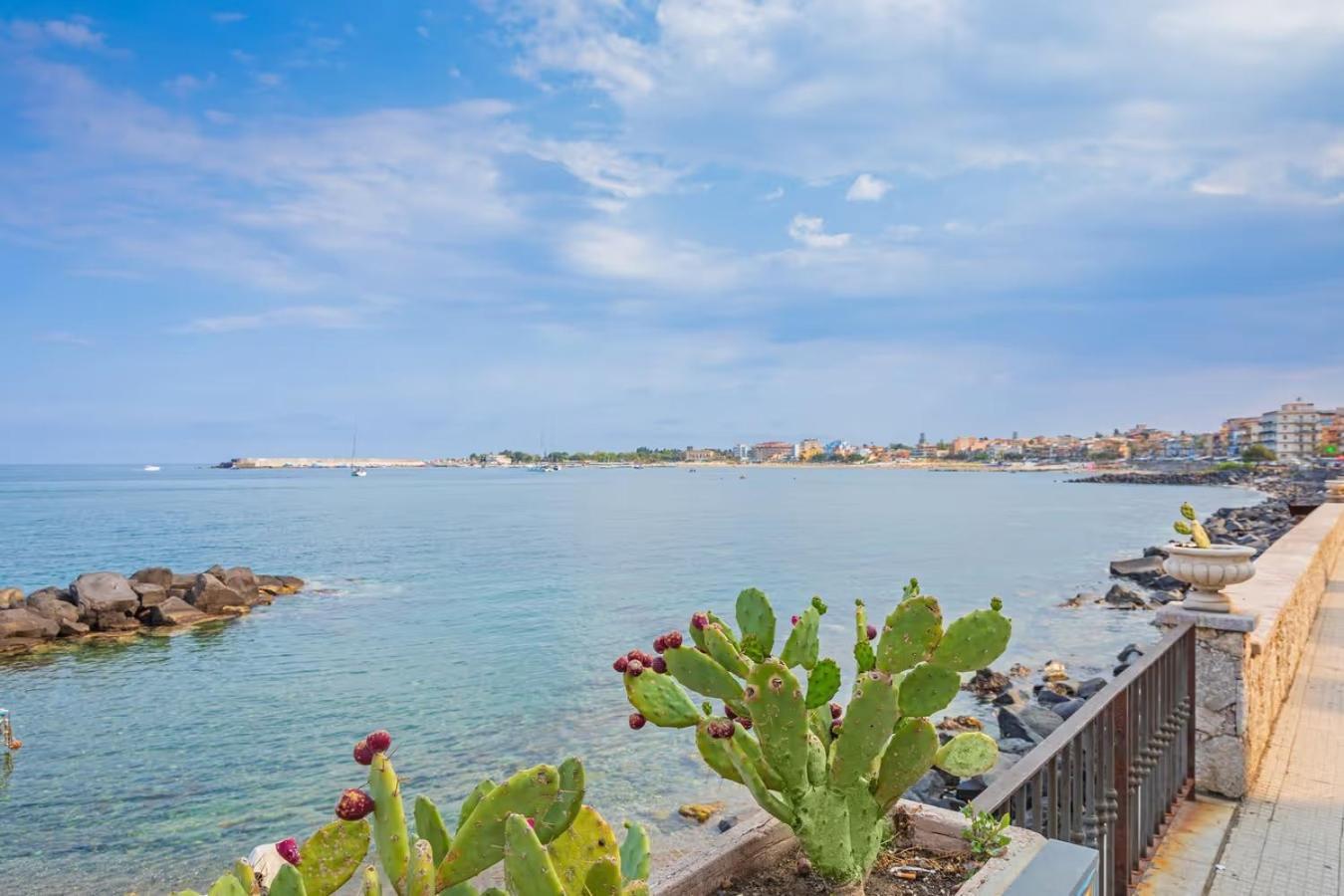 La Gioia Hotel Giardini Naxos Eksteriør billede